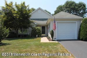 16 Wellington Lane - Photo 1