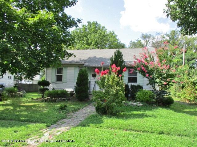 459 Hendrickson Avenue - Photo 1