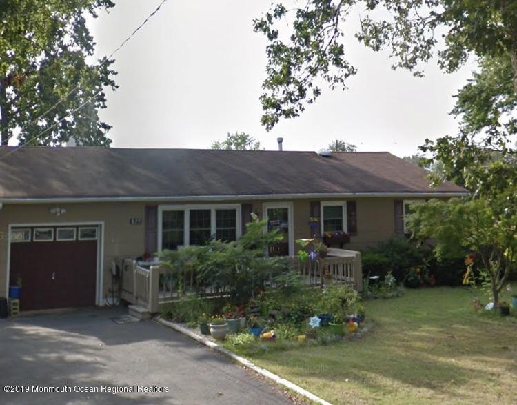 120 Larch Drive - Photo 1