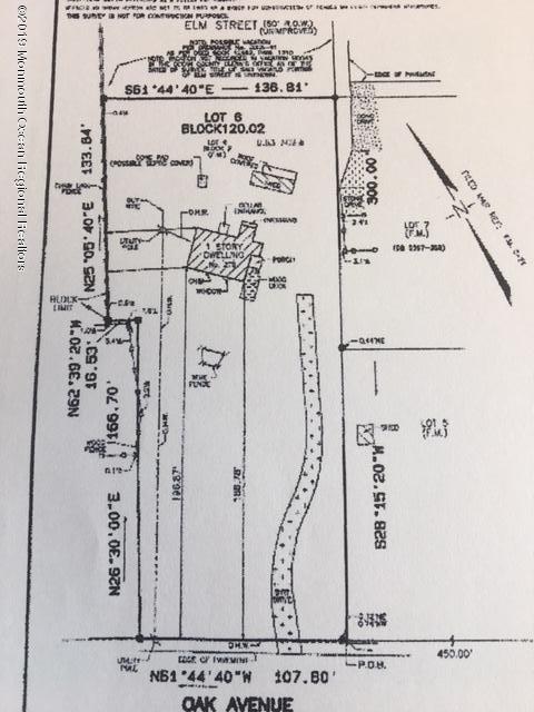 270 Oak Avenue - Photo 1