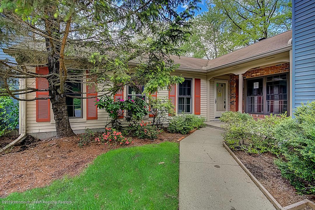 250 Interlaken Court - Photo 1