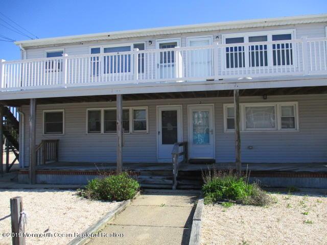 111 6th Street - Photo 1