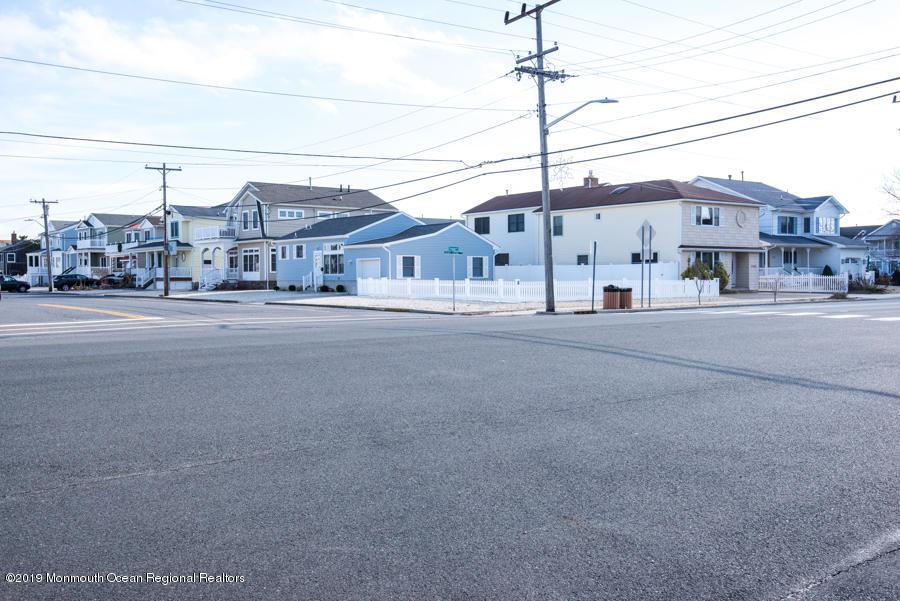 26 Trenton Avenue - Photo 1