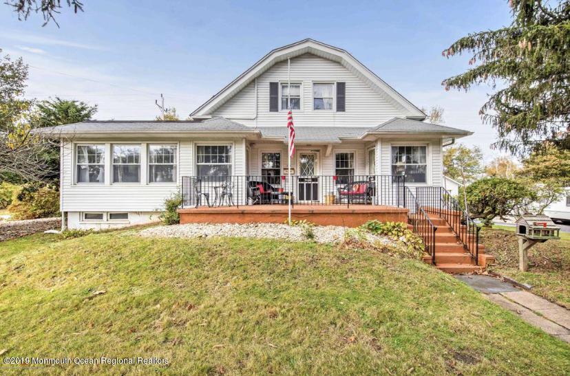 110 Monmouth Drive - Photo 1