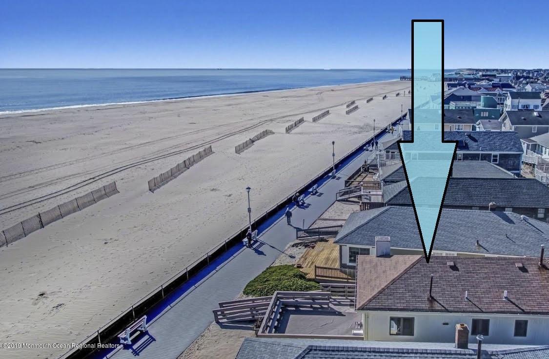 111 Boardwalk - Photo 1