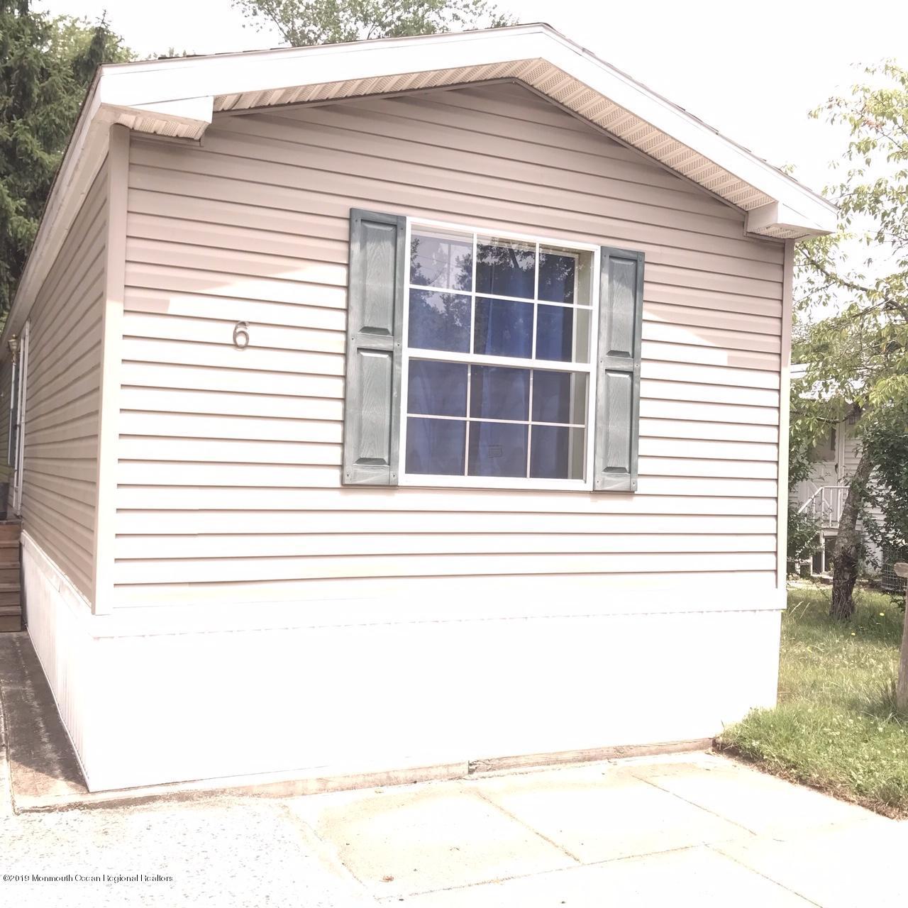 6 Lincoln Street - Photo 1