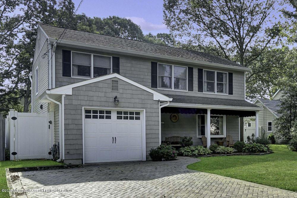 302 Maxson Avenue - Photo 1