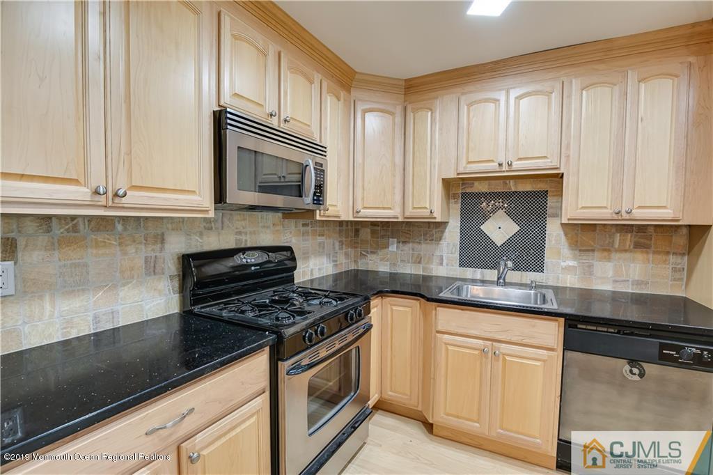 7 Sandcastle Court - Photo 1