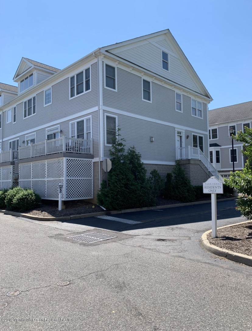 610 Park Avenue - Photo 1