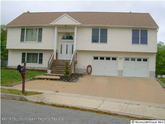 10 Revere Court - Photo 1