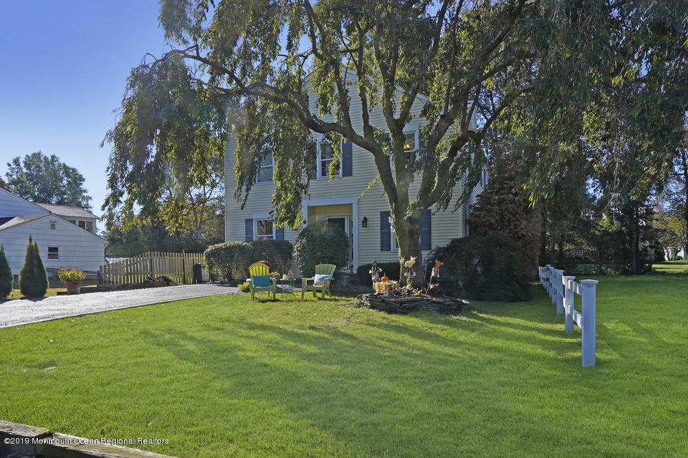 70 Hiawatha Avenue - Photo 1