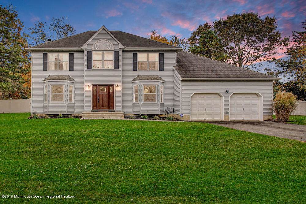 373 Sapphire Drive - Photo 1