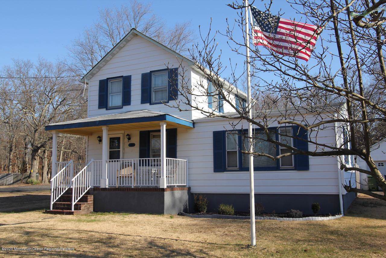 2807 Bangs Avenue - Photo 1