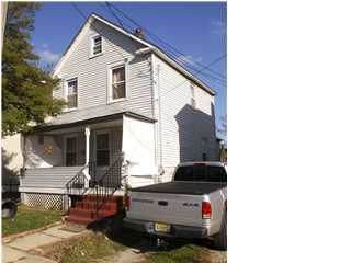 423 Willow Avenue - Photo 1