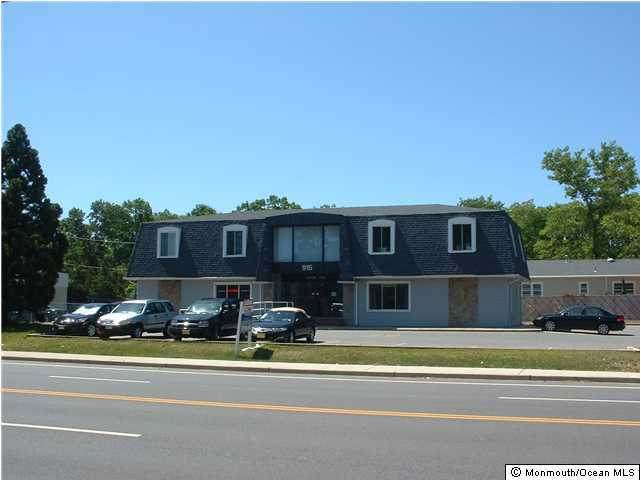915 Lacey Road - Photo 1