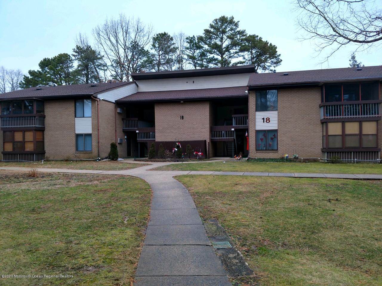 18 Pine Cluster Circle - Photo 1