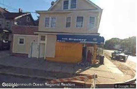 300 Monroe Avenue - Photo 1