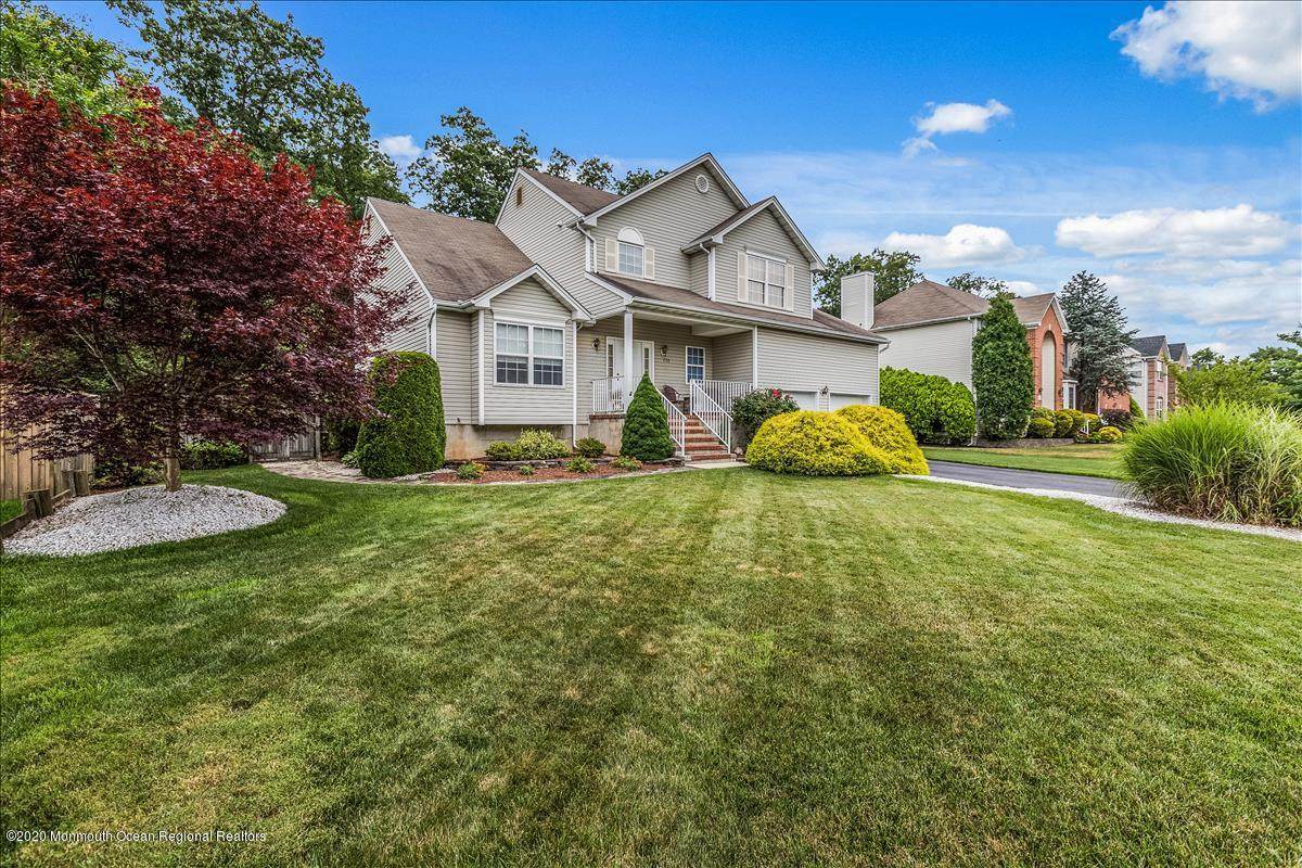 726 Spruce Hill Drive - Photo 1