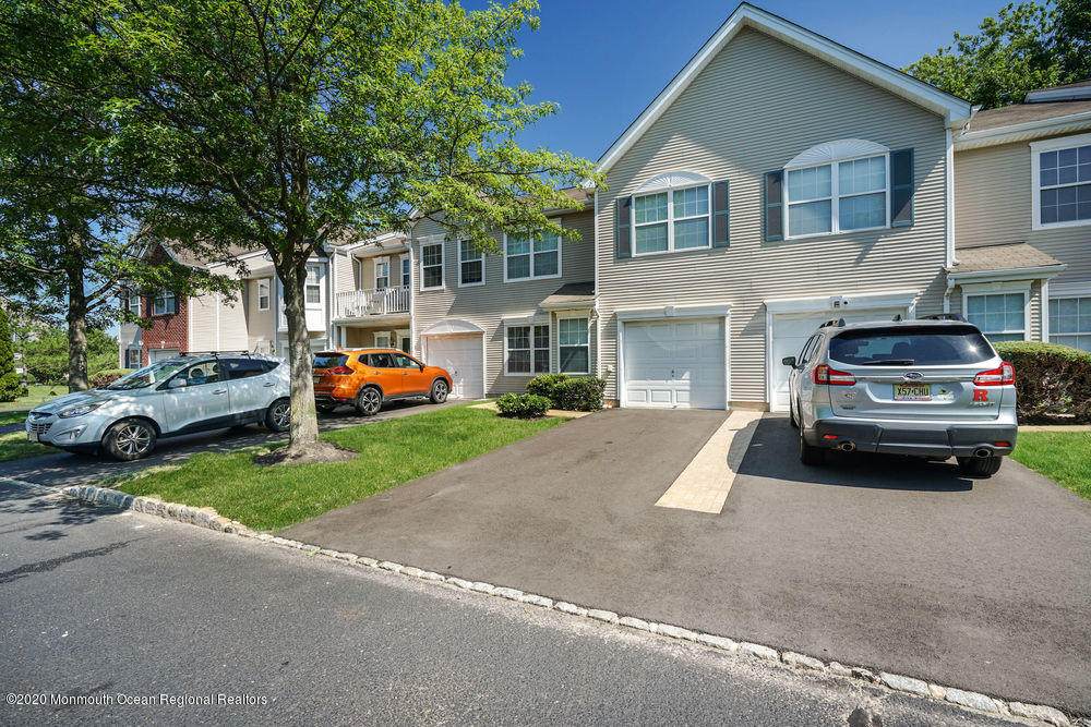 27 Picket Place - Photo 1