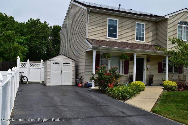 37 Willow Street - Photo 1