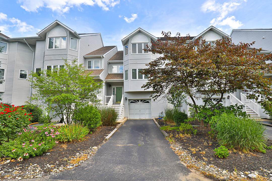 373 Begonia Court - Photo 1