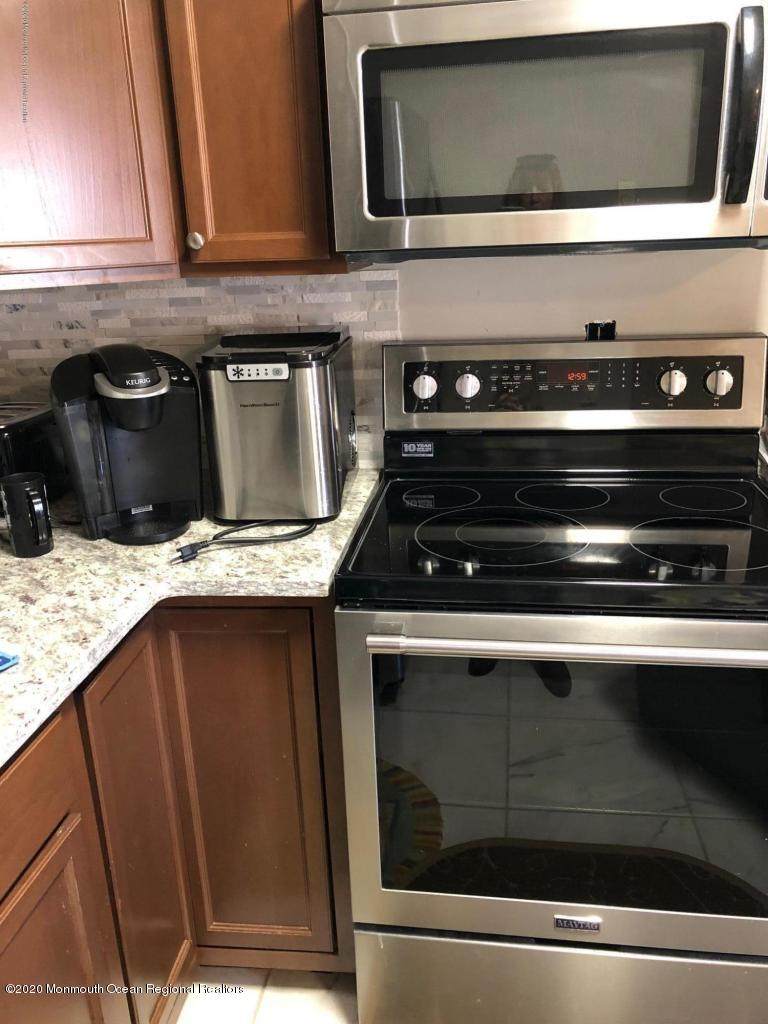 301 Franklin Avenue - Photo 1