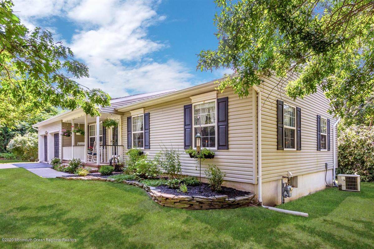 746 Herbertsville Road - Photo 1