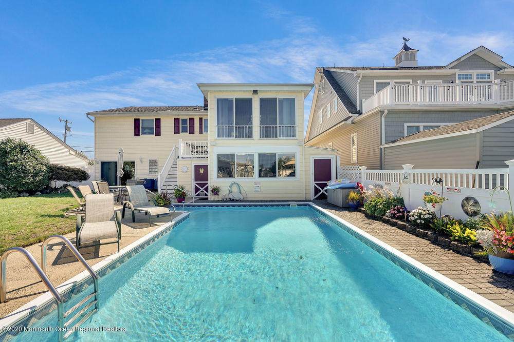 1419 Rue Mirador - Photo 1