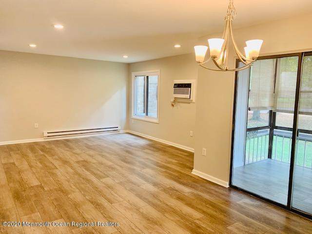 178 Amberly Drive - Photo 1