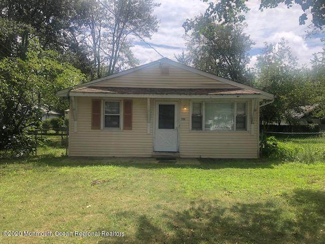 2213 1st Avenue - Photo 1