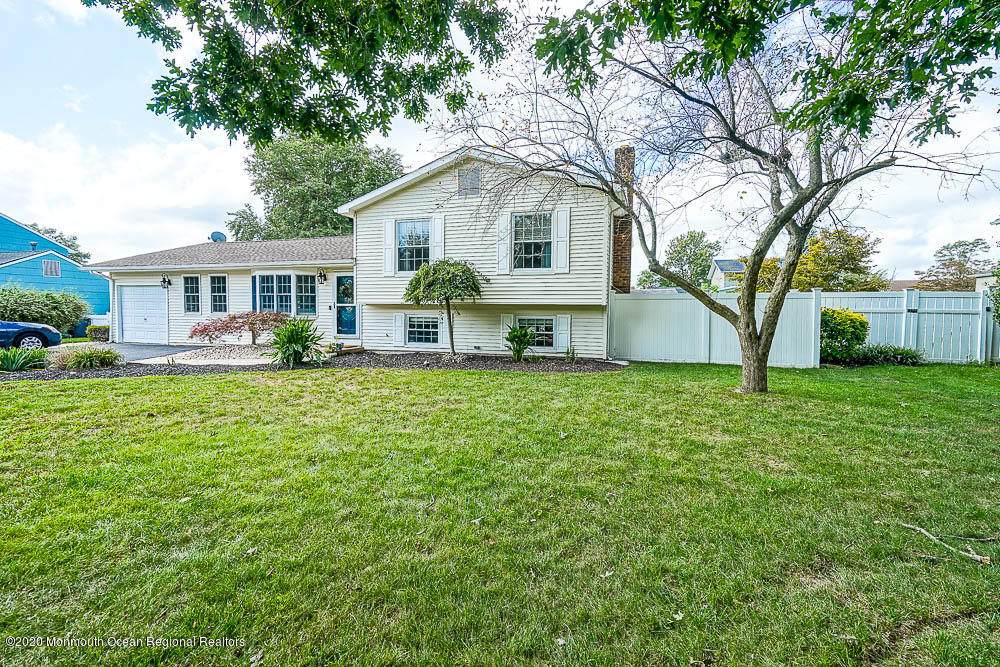 1362 Mountainview Drive - Photo 1