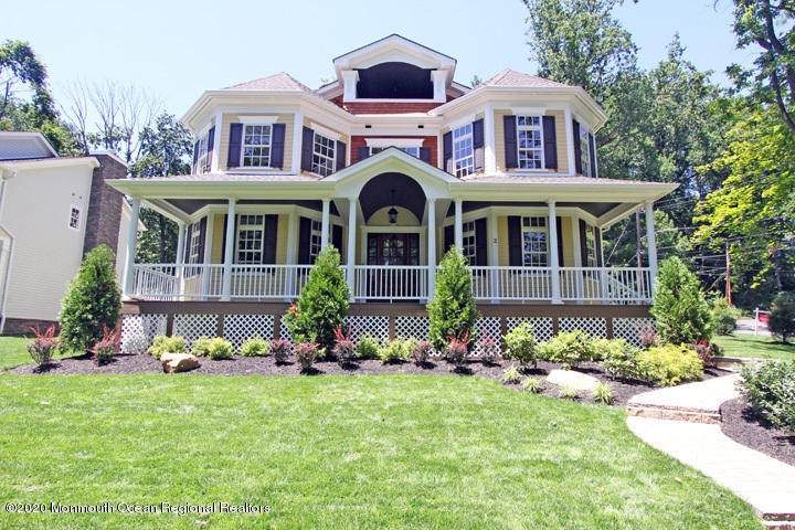 305 2nd Avenue - Photo 1
