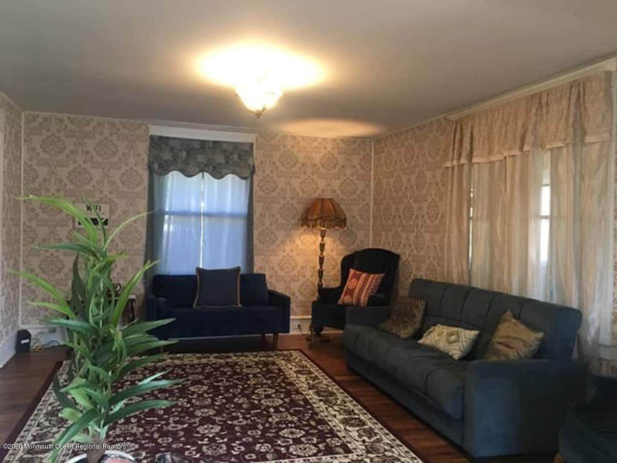 1501 Beach Avenue - Photo 1