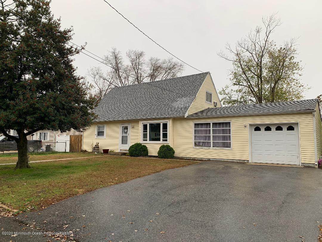946 Mercer Drive - Photo 1