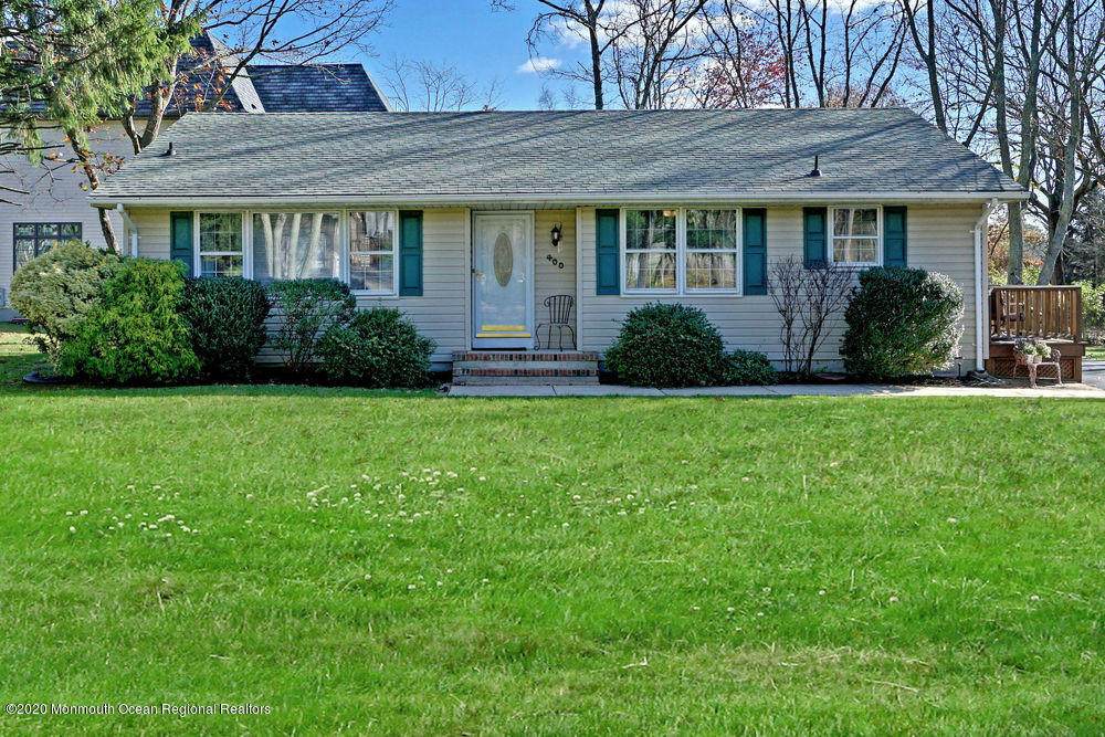400 Albert Avenue - Photo 1