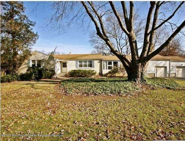 221 Queens Drive - Photo 1