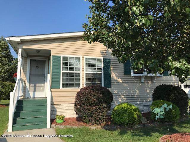 1422 Forest Way - Photo 1
