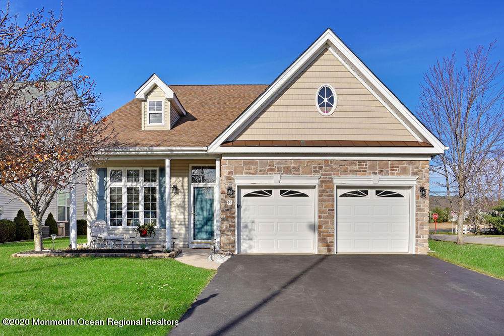 15 Plymouth Way - Photo 1
