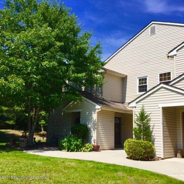 473 Hawthorne Place - Photo 1