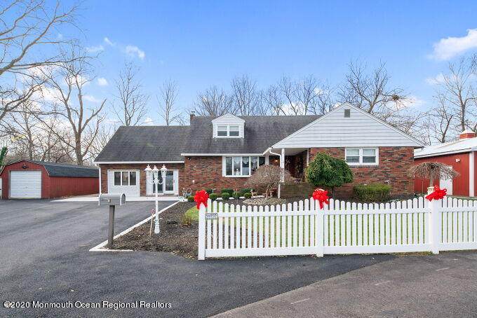 573 Lloyd Road - Photo 1