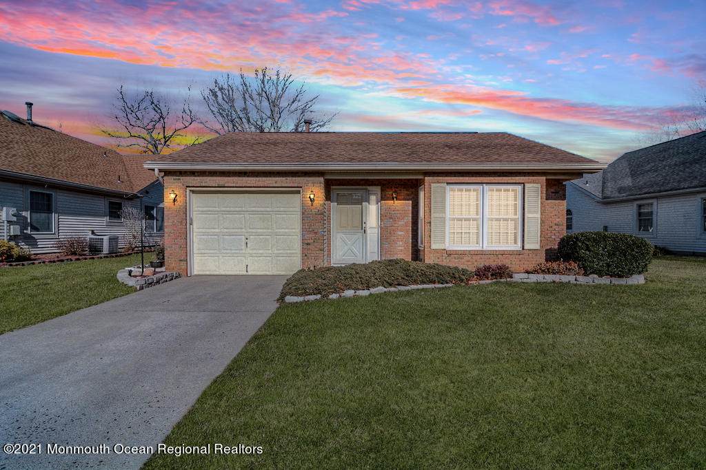 1590 Alpen Lane - Photo 1