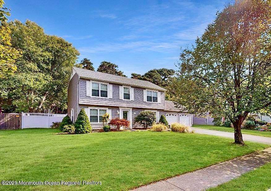 121 Oak Glen Road - Photo 1