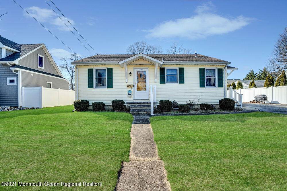 2222 North Road - Photo 1