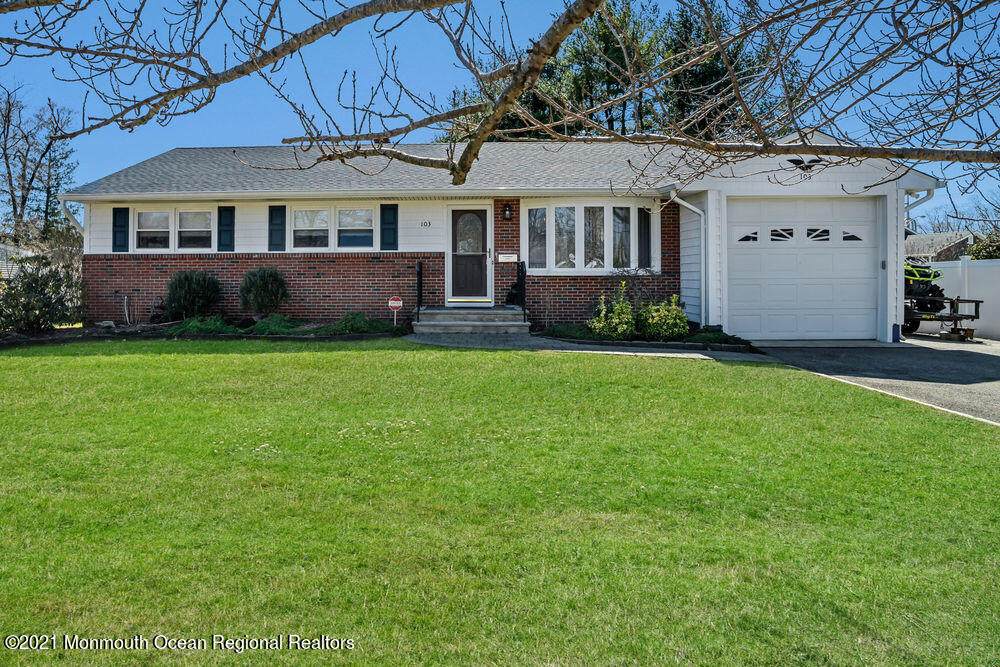 103 Suburban Drive - Photo 1