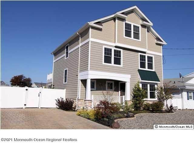 3142 Windsor Avenue - Photo 1