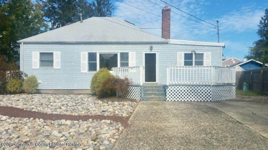 180 Shore Drive - Photo 1
