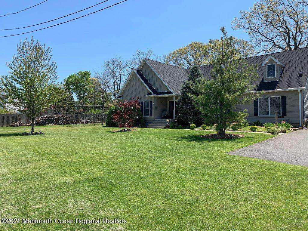 374.5 Park Avenue - Photo 1