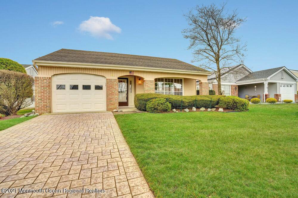 60 Greenwich Avenue - Photo 1