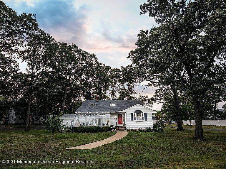 35 11th Street - Photo 1