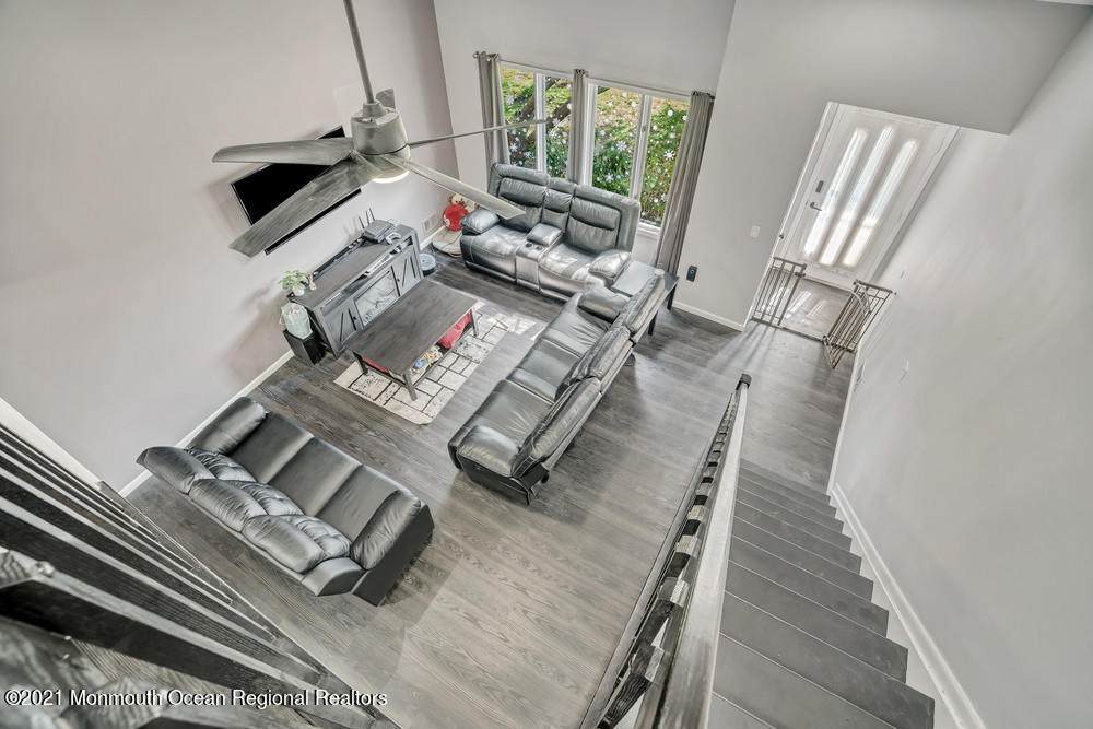 212 Smokerise Lane - Photo 1